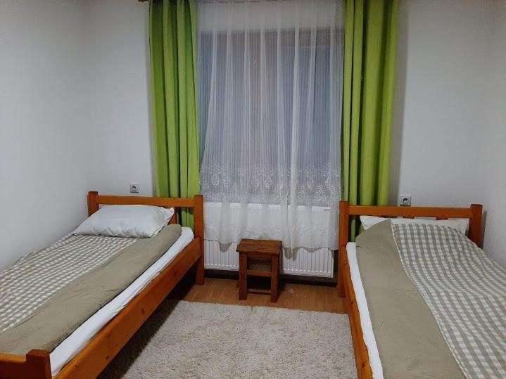 Privatni Smestaj Dobri Dobrosin Buitenkant foto